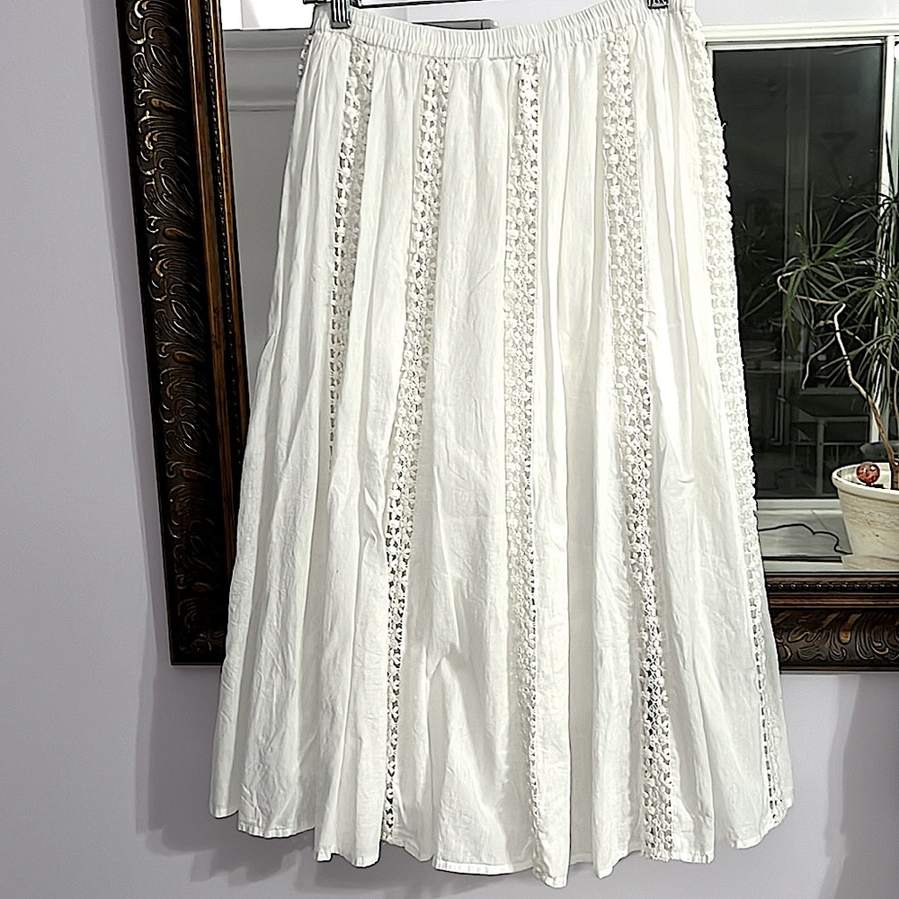 Kim Rogers White Midi Skirt with Lace Panels - Picture 4 of 8